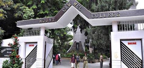 mount carmel autonomous college.